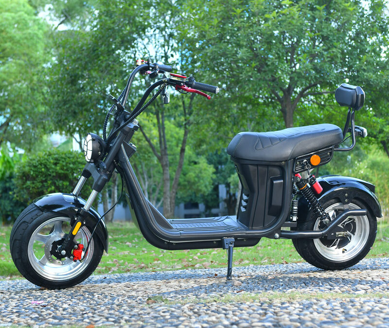 Tot ce trebuie să știi despre scuterele electrice în 2025 : Permis, RCA și ITP